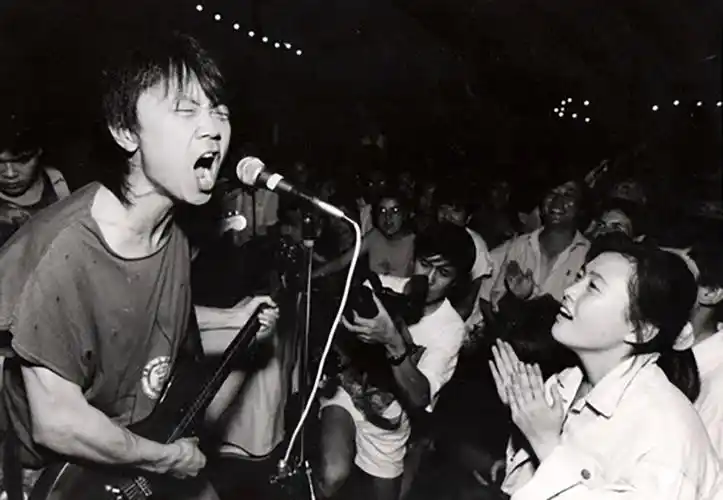 35年前工体唱响一无所有如今飙高音力不从心崔健年满60岁