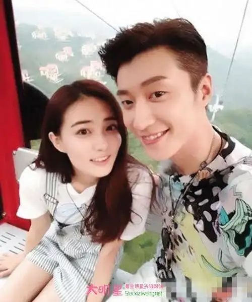 乔任梁和许薇是什么关系 乔任梁和许薇亲密照曝光