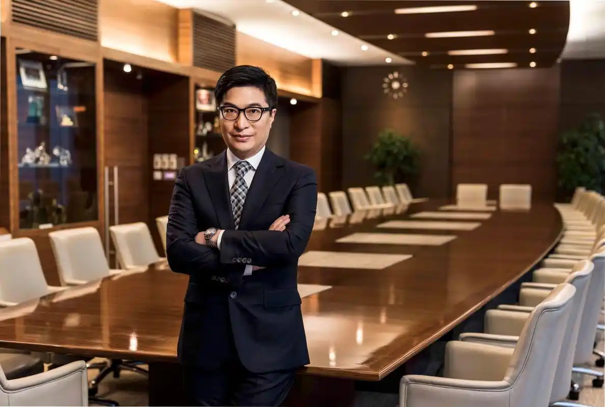 第十三届全国人大港区代表选举会议成员李家诚先生