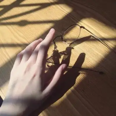 收集   点赞  评论  手控 骨节分明 这么好看的