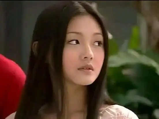 新版流星花园杉菜的鼻孔好大还是觉得大s版本的杉菜最美