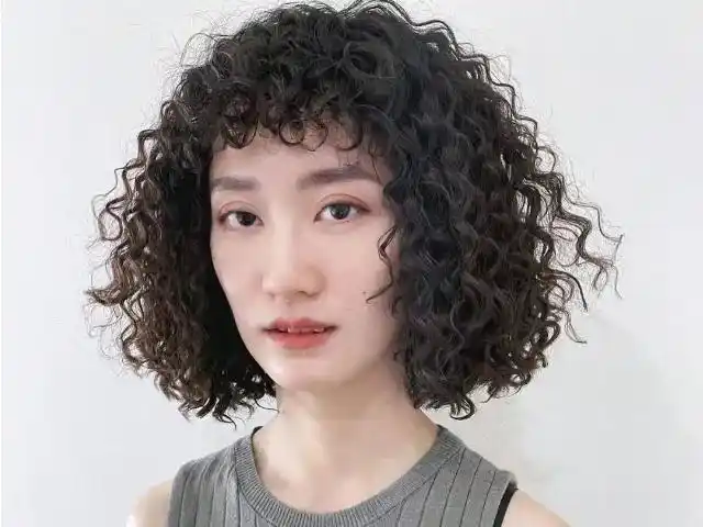 短发可以烫什么卷