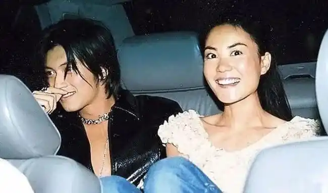 谢霆锋公开表示"不会结婚",为何王菲依然深爱他?照片中有答案