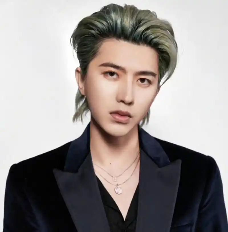 网友指 #蔡徐坤首度回应风波# 是迫不得已!