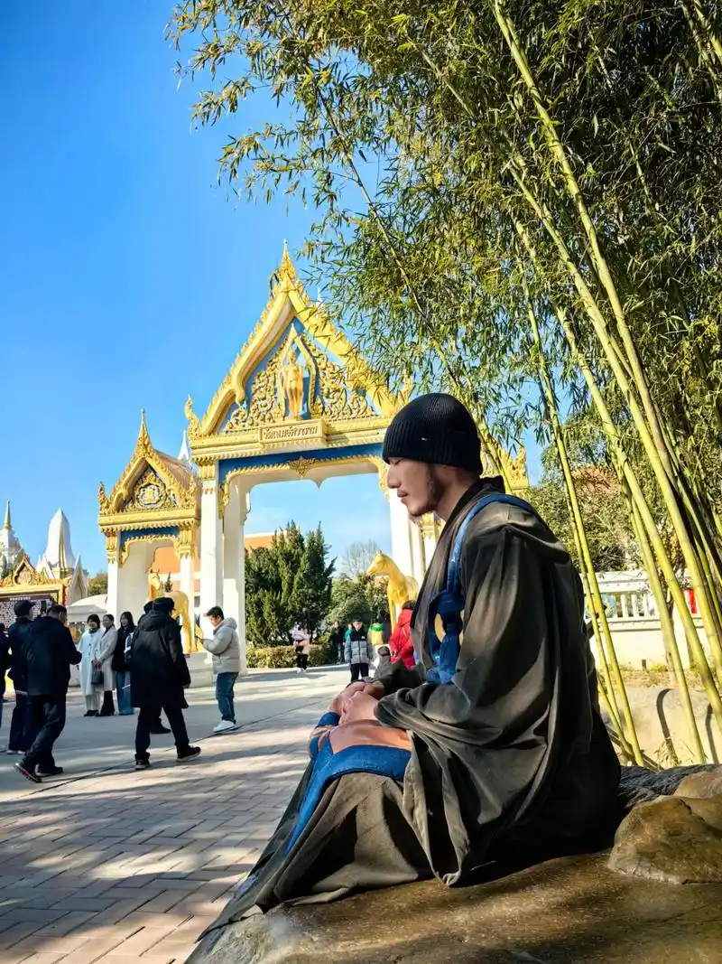 米拉日巴尊者诵地狱苦痛道歌.#米拉日巴尊者 上师救护前祈请