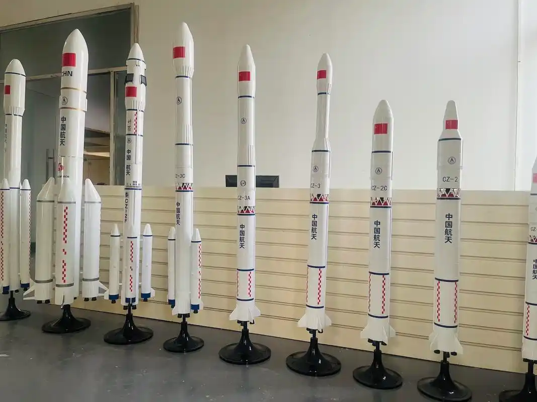 长征系列运载火箭模型制作完工