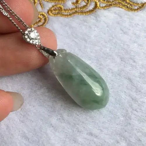 项坠天然冰种飘花货翡翠玉吊坠福瓜女士水滴颈饰