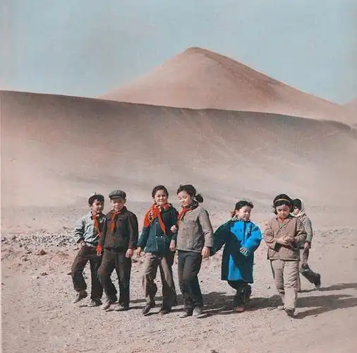 派谷老照片修复  80年代老照片 >正文