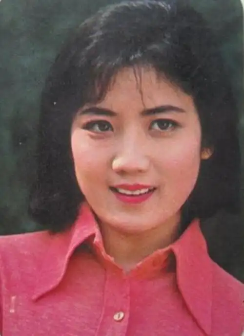 孔雀公主李秀明