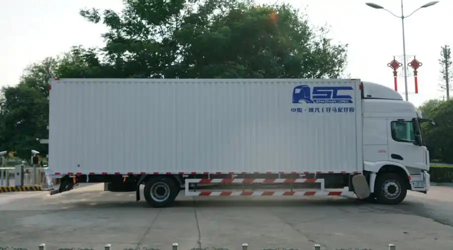 中集陕汽一体化皇家保姆干厢陕汽德龙m6000飞翼车助卡友笑傲货运