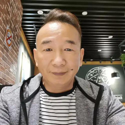 50岁离异男征婚照片(id:4716604)_上海上海征婚交友_我主良缘网