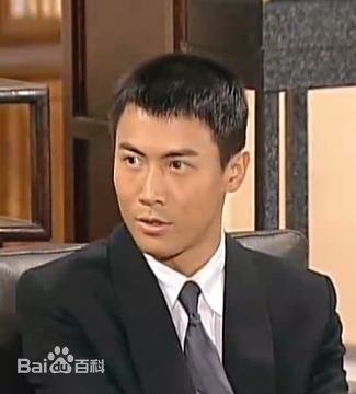 p>金沛晟,原名金沛辰,莫昌成,1976年8月22日出生于马来西亚,马来西亚