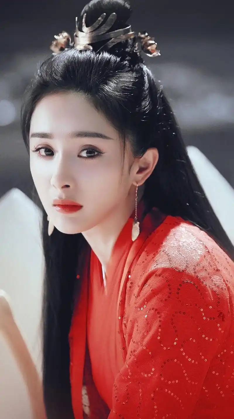 凤冠霞披,十里红妆.