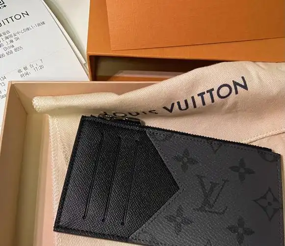 lv卡包情人节礼物