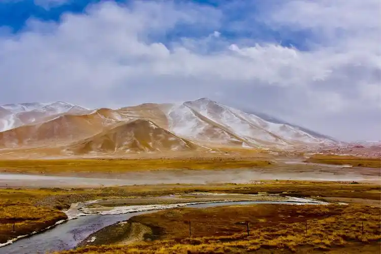 其它 帕米尔高原的美丽金秋 写美篇金秋的帕米尔高原景色迷人,金色的