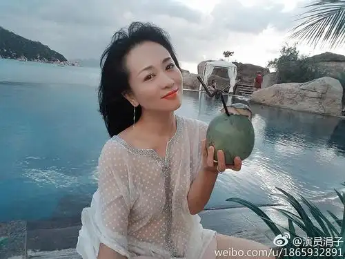女演员涓子她的脸符合你的审美吗