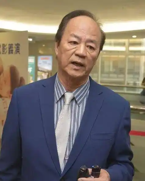 上月被误传病危惹人担忧,儿子是tvb当家小生_狄龙_身体_一代