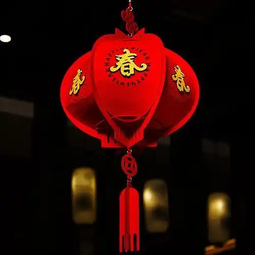 1/ 12 这种宫灯是近几年大火的,比原来的大红灯笼更好看,颜色好看