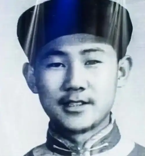 回顾腾格尔:喝酒送出去300万,6次求前妻复合被拒,小女儿成伤痛