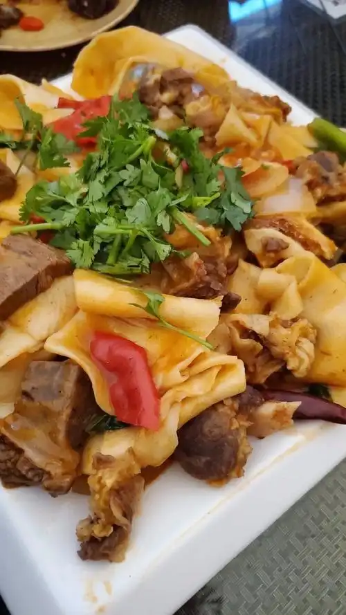 第三季寻华夏记之出发去敦煌第五站敦煌盛宴辉煌大气夜市小吃别具风味