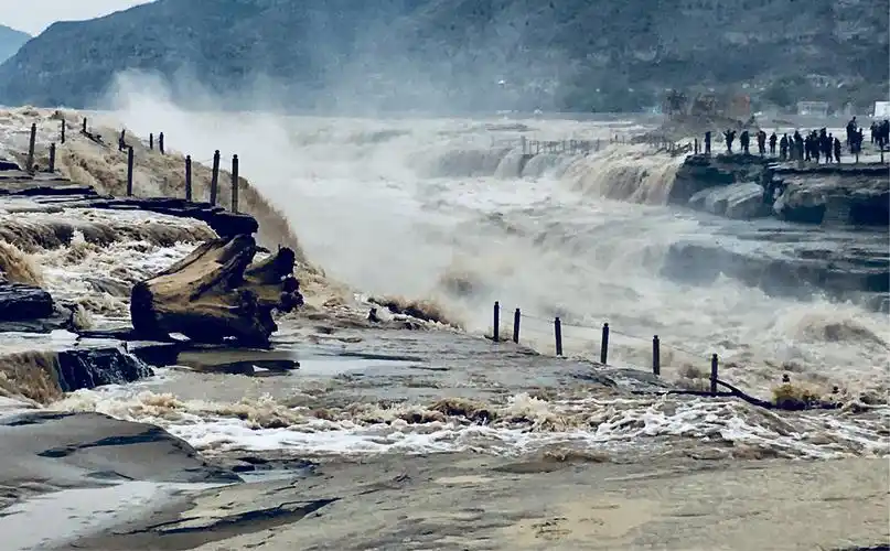 延安行之一一一壶口瀑布