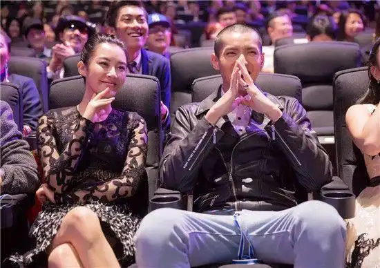 许晴,吴亦凡现场观看选手表演