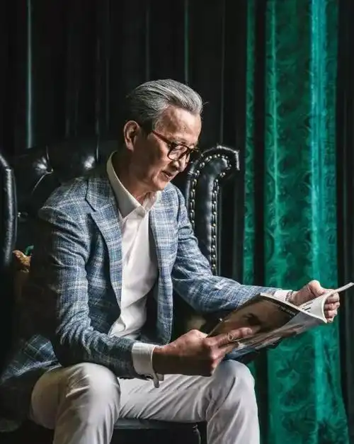 最帅爷爷走红网络身材比20岁小伙还好爷爷最重要的是心态