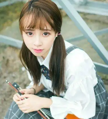 女生上学可以扎的发型马尾(上学扎高马尾简单好看中长发)-天晟网