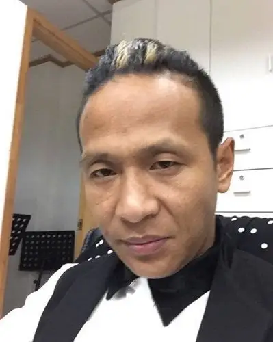 宋小宝明明又黑又丑,娶的老婆也不好看,怎么生的两孩子这么好看