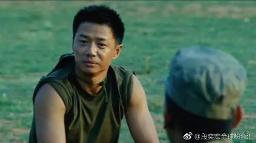 段奕宏饰演袁朗