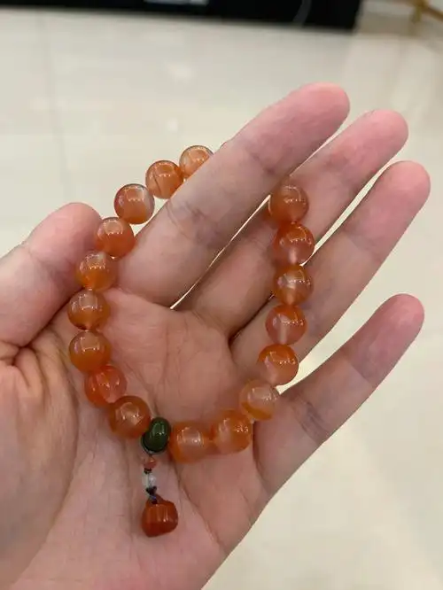 冰飘南红玛瑙手串