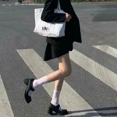 2022最火女生头像真人不露脸