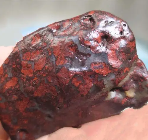 写美篇网页链接 :(红伊丁陨石) 有关正宗的火星红伊丁陨石文章链接