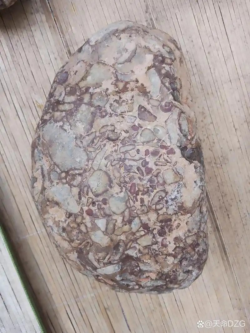 月球角砾岩陨石