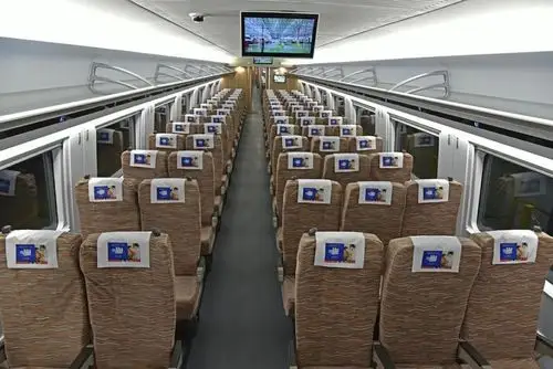 新型复兴号动车组正式落户银西高铁