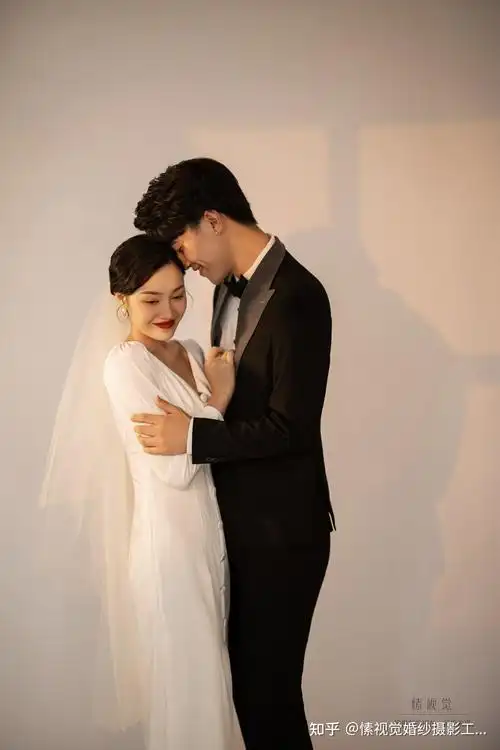 拍婚纱照需不需要提前去选服装