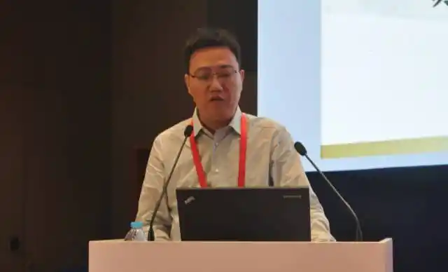 黄亚波:联合血运重建术治疗成人烟雾病术后脑过度灌注现象研究段然