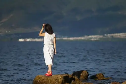 放过自己,一笑释然从小到大,很多人都教你学会付出,学会奉献,但却没有
