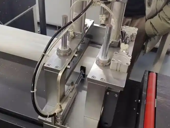 塑料管材自动切割机无尾料散热器切割机高精度高效率