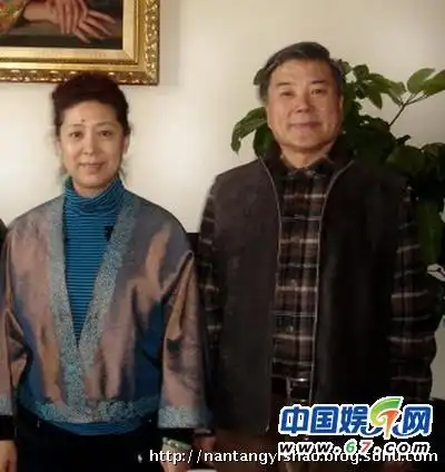 关牧村和老公江泓伉俪情深