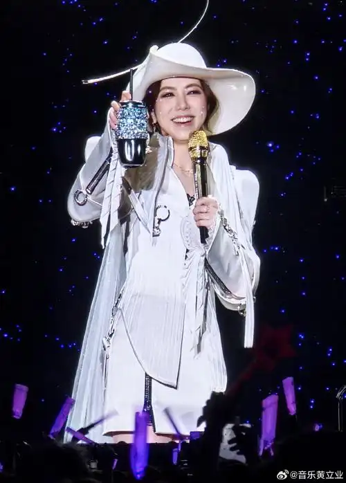 邓紫棋天津演唱会