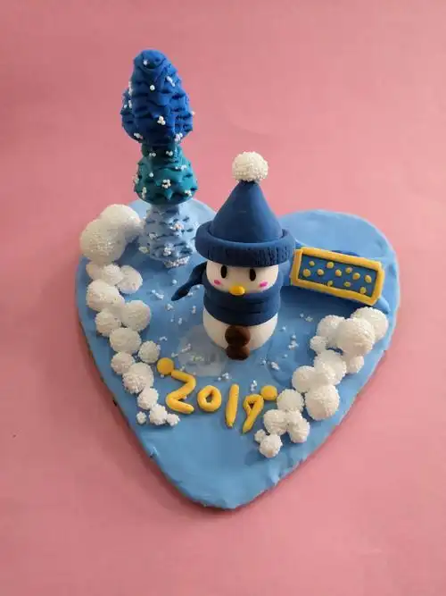 17幼教七班彩泥作品《小马宝莉,雪人》
