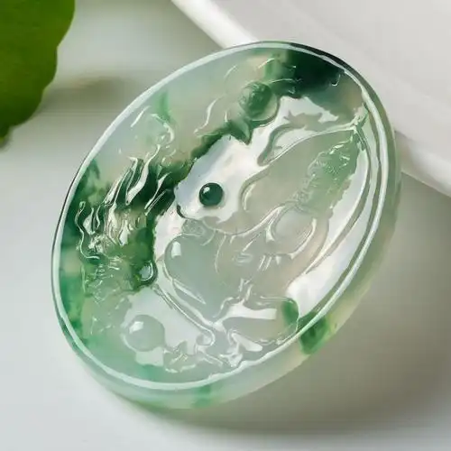 省级玉雕大师李光权作品 翡翠冰种飘蓝花观音挂件 19.06g xn59