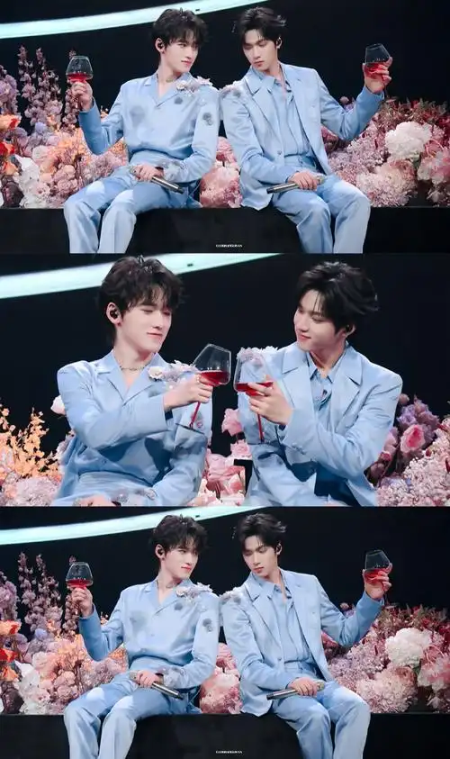 宋亚轩刘耀文嘟嘴