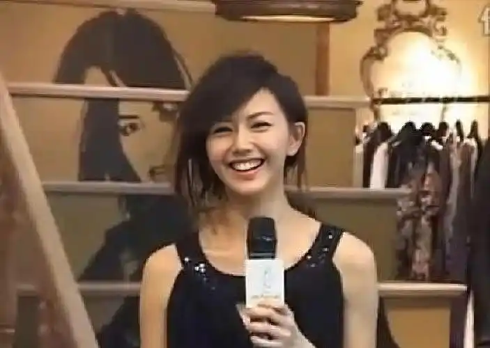 孙燕姿 跻身设计师行业 信心十足不怕与jolin比较