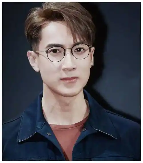 男人的担当,吴尊争议回应:默契让家庭爱更深,更坚固