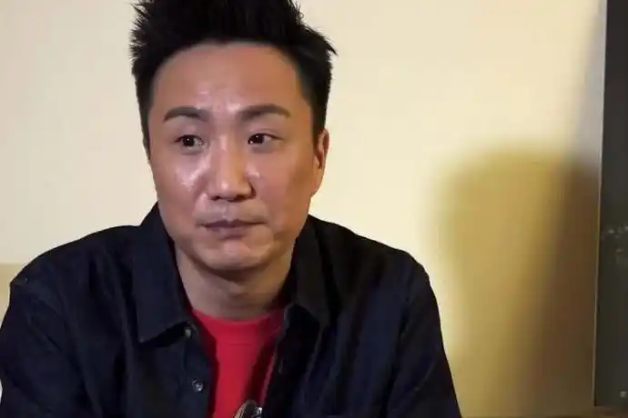 回顾婚讯当天离婚几任绯闻女友全是港圈神颜郑中基的情史太精彩