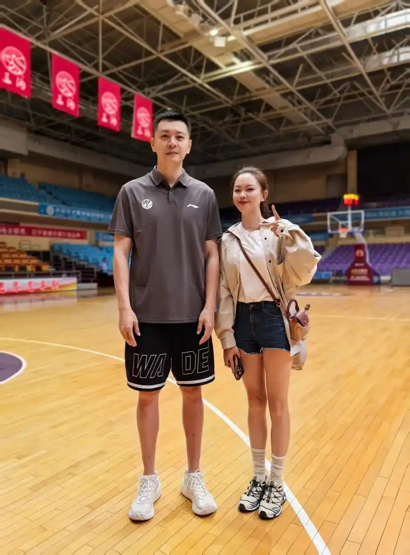 这张照片配上这首歌,就是很心动啊7815～@杨鸣 #辽宁男篮 - 抖音