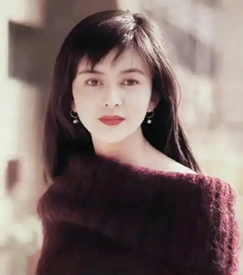 关之琳,出生于1962年9月24日,香港著名女演员.