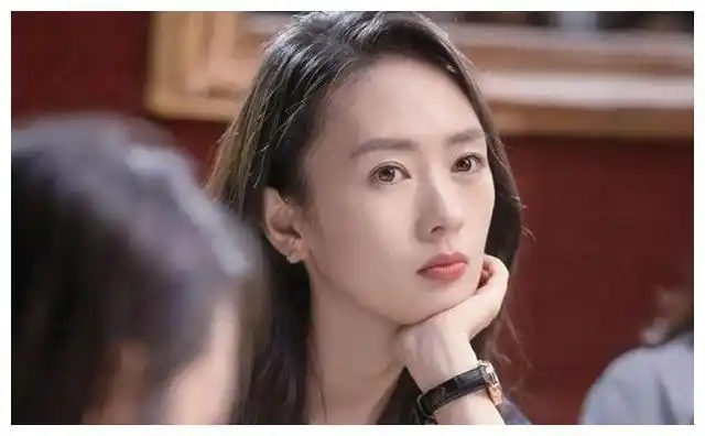 4年后偶遇前妻男子崩溃痛哭世事轮回但终究还是回不到从前